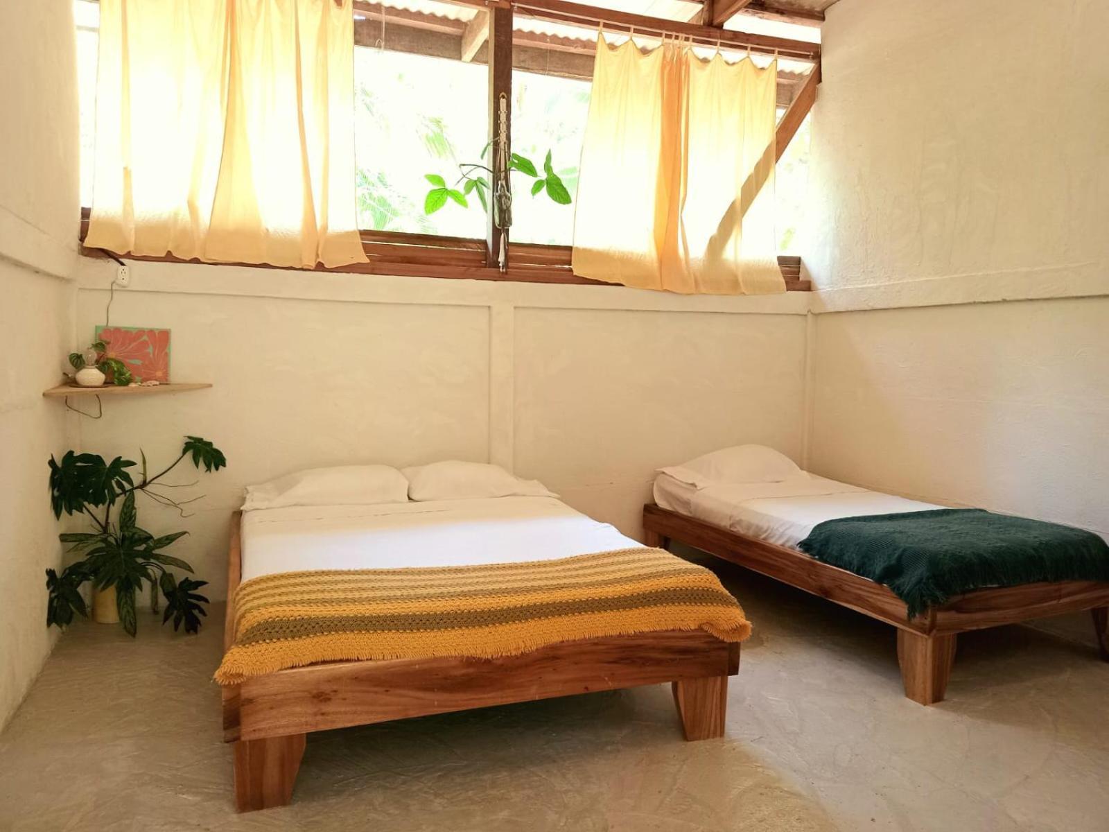 Smile Jungle Hostel Puerto Viejo de Talamanca Δωμάτιο φωτογραφία